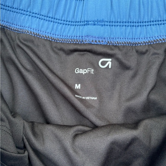 NWT - Gap Fit Running Shorts - Blue Watercolor Print - size medium - Picture 3 of 10